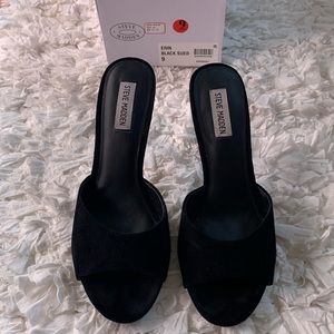 Steve Madden “Erin” Black Suede Mule